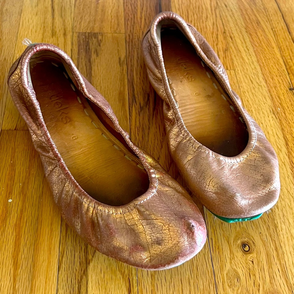 Tieks copper